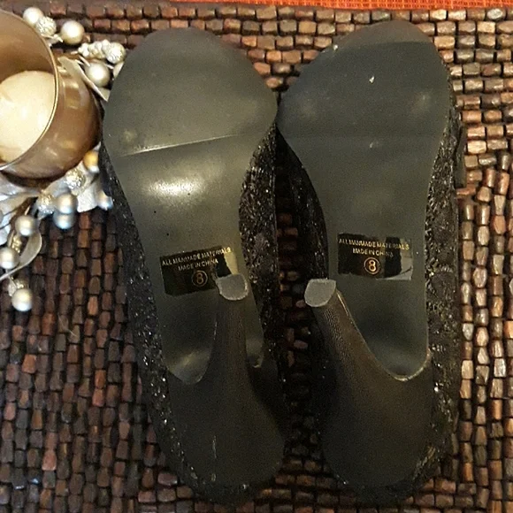 Delicious Black Glitter and Lace Heels - Picture 5 of 7